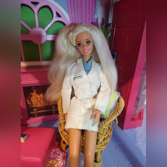 1997 Dentist Barbie - Picture 2 of 5